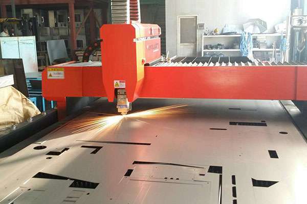 使用激光切割机精密度明显提升-江南登陆入口-江南online(中国)